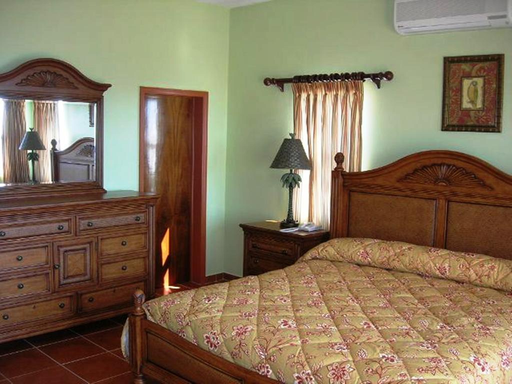Ocean Terrace Condominiums The Valley Kamer foto